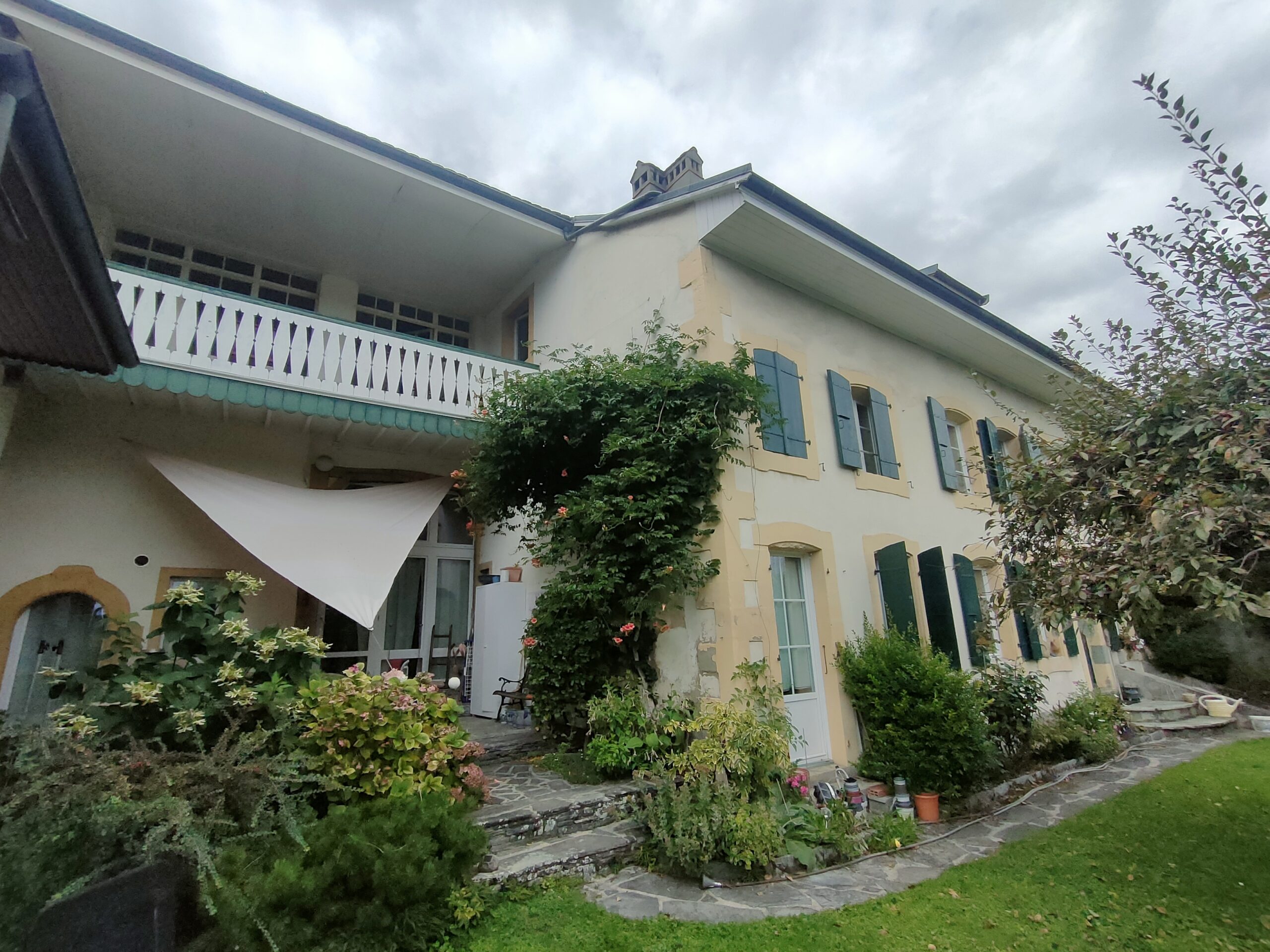 Visite du bâtiment dans le cadre de l’étude énergétique à Écublens