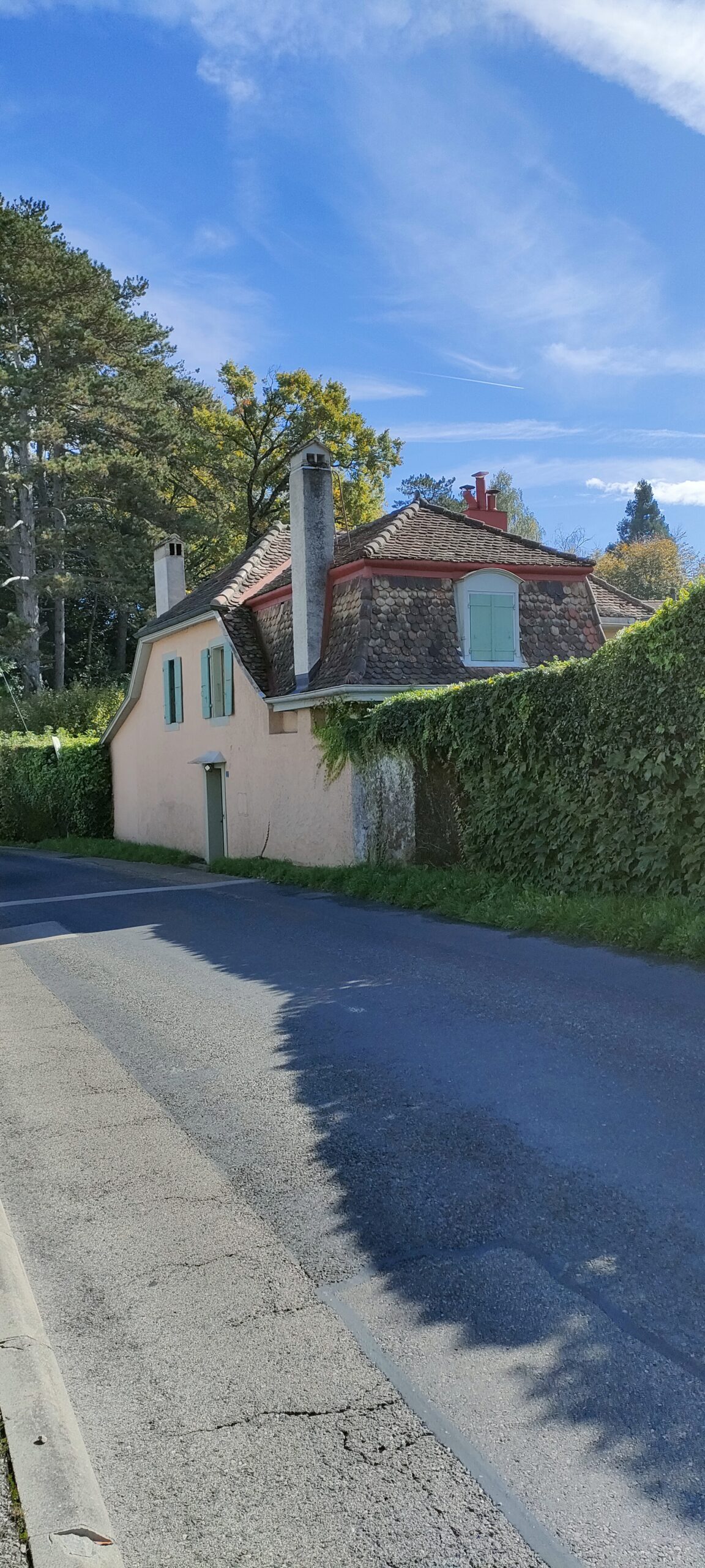 Visite du bâtiment dans le cadre de l’étude énergétique à Rolle